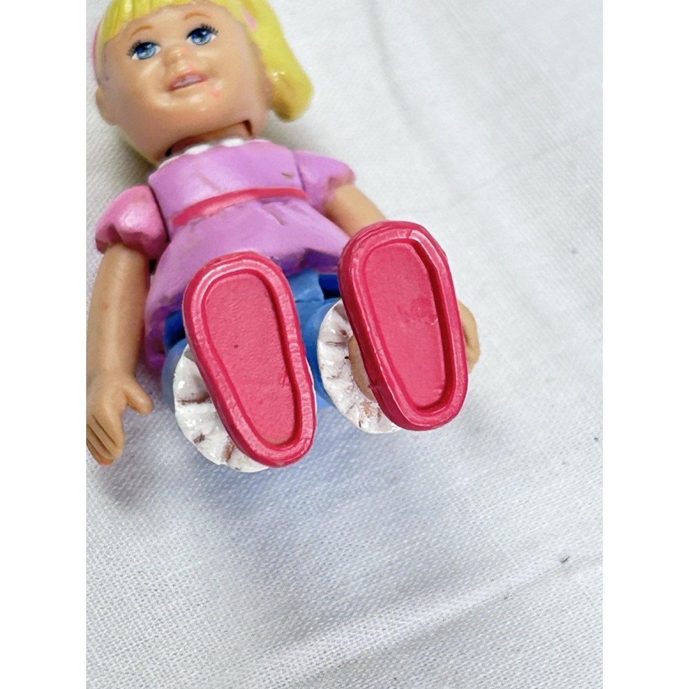 Vintage Toys R Us Loving Family You & Me Happy Together Blonde Sister Doll 2.5" - Picture 4 of 8